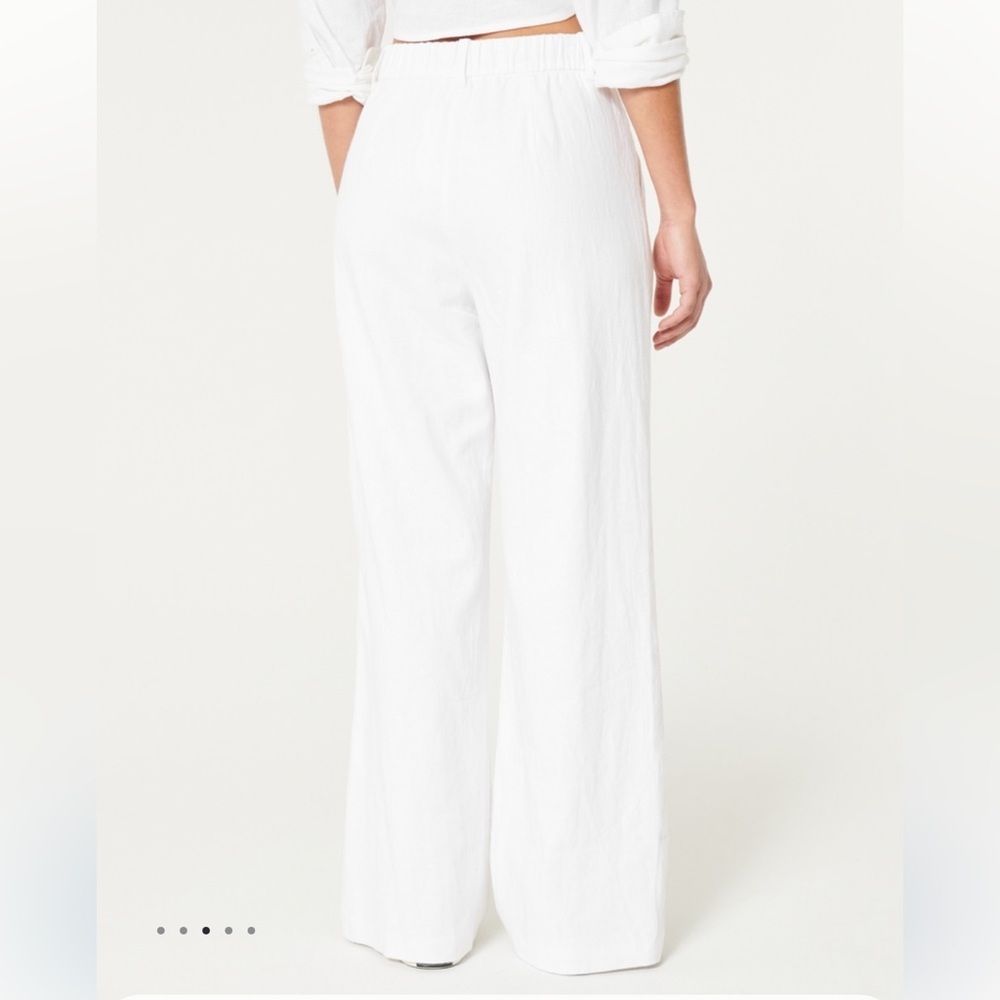 Hollister White Wide-Leg Pants - Picture 3 of 6